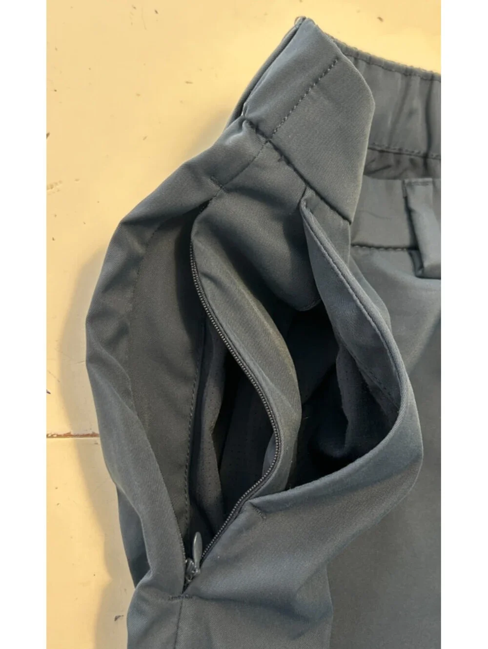 Banana Republic Men's 38x32 Flat Front Tech Pants Blue Polyester